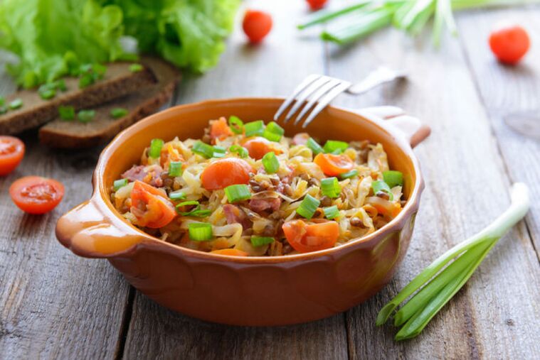 While adhering to the drinking diet, it is possible to prepare a stew with chopped vegetables